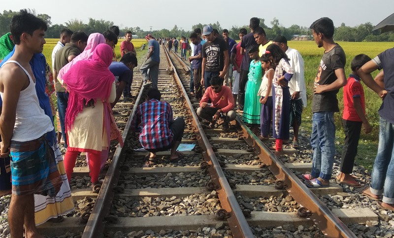 ব্রাহ্মণবাড়িয়ার আখাউড়ায় ট্রেনে কাটা পড়ে প্রাণ গেল যুবকের