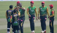 Mahmudullah, Russell help Dhaka to first win