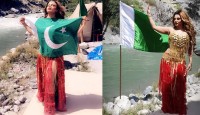 Rakhi Sawant poses with Pakistani Flag;...