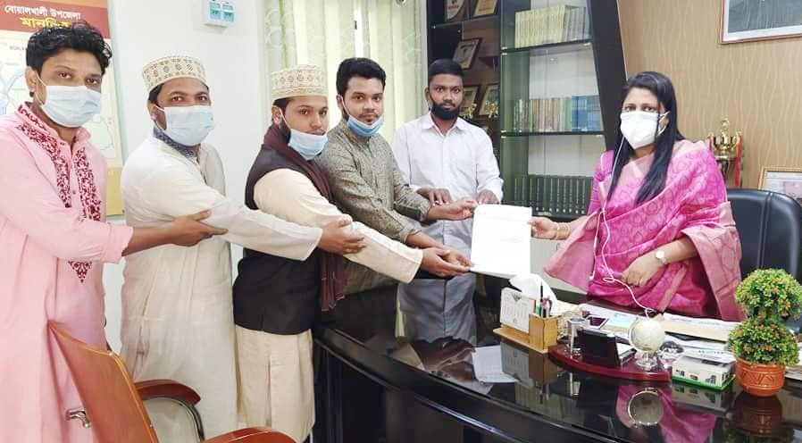 চট্টগ্রাম জেলা প্রশাসক বরাবর ইসলামী ছাত্রসেনার স্মারকলিপি প্রদান