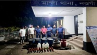 নওগাঁর মান্দায় মাদকবিরোধী অভিযানে চোলাই মদ ও উপকরণসহ গ্রেফতার ১
