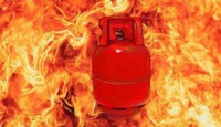 Three of a family burnt in Gazipur cylinder blast